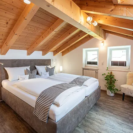 شقة Alp-chalet بلوسترلانج